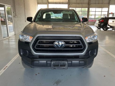 Used 2022 Toyota Tacoma SR RWD image 2