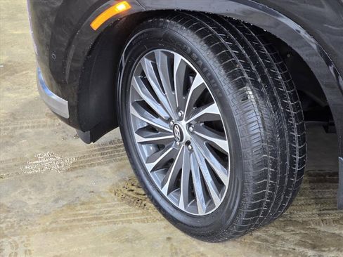 Used 2024 Hyundai Palisade Calligraphy image 26