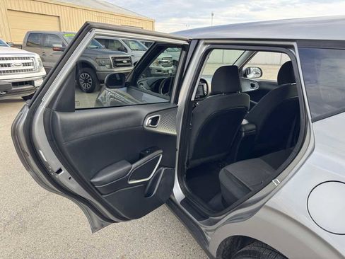 Used 2022 Kia Soul LX w/ Technology Package image 21