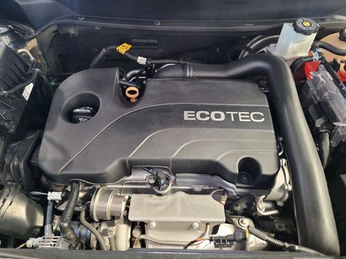 Used 2020 Chevrolet Equinox LS FWD image 30