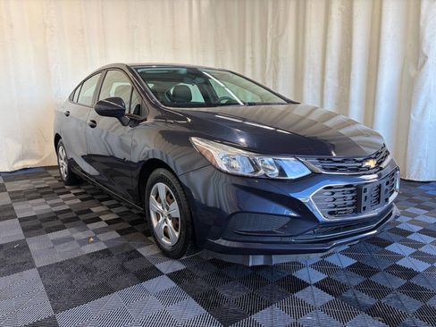 Used 2016 Chevrolet Cruze LS FWD image 3
