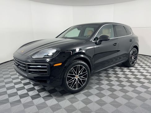 Certified 2026 Porsche Cayenne AWD/4WD image 1