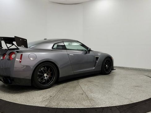 Used 2011 Nissan GT-R Premium AWD/4WD image 11