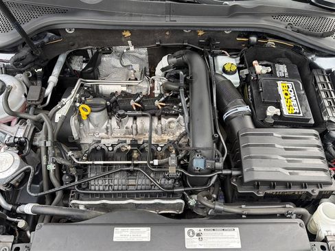 Used 2019 Volkswagen Golf S FWD image 23