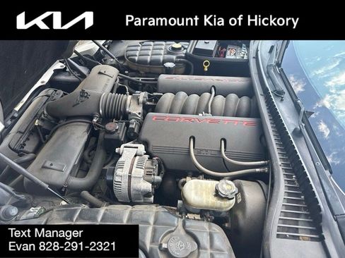 Used 1998 Chevrolet Corvette Coupe w/ Roof Pkg RWD image 11