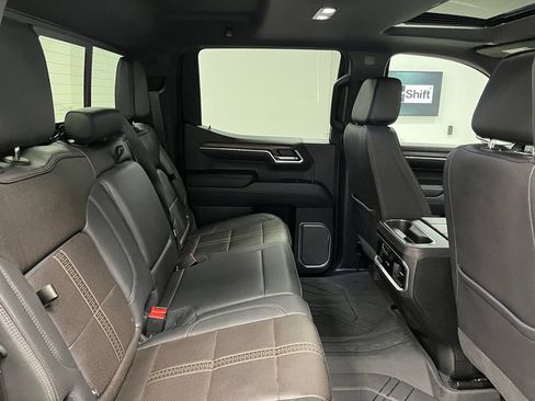 Used 2024 Chevrolet Silverado 1500 High Country w/ High Country Premium Package AWD/4WD image 54