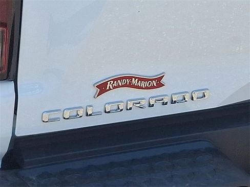 Used 2025 Chevrolet Colorado Z71 w/ Technology Package image 36