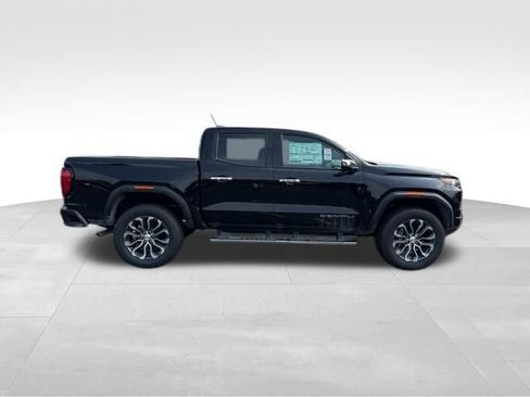 New 2025 GMC Canyon Denali image 2