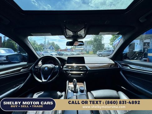 Used 2018 BMW 530i xDrive AWD/4WD image 22