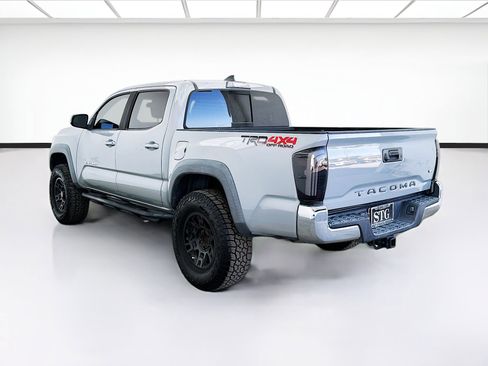 Used 2019 Toyota Tacoma TRD Off-Road AWD/4WD image 6
