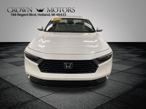Used 2024 Honda Accord EX-L image 2