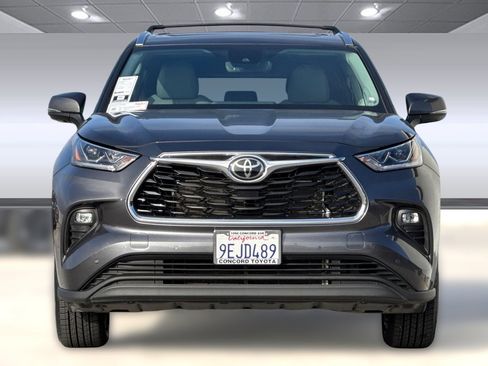 Used 2023 Toyota Highlander Limited image 5