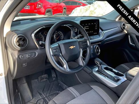 Used 2024 Chevrolet Blazer LT w/ Convenience Package image 16