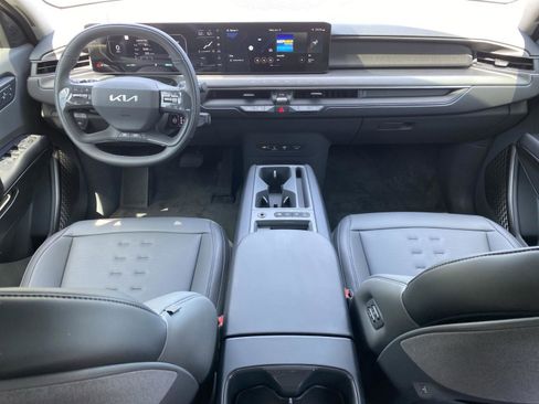 New 2026 Kia EV9 Wind image 8