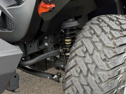 Used 2019 Jeep Wrangler Sport AWD/4WD image 32