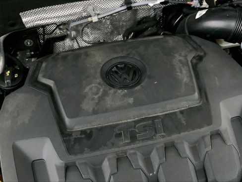 Used 2024 Volkswagen Tiguan SE FWD image 30