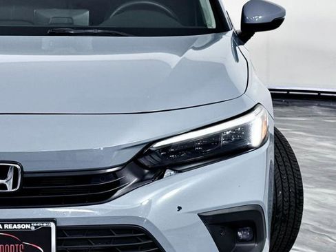 Used 2023 Honda Civic Touring image 6