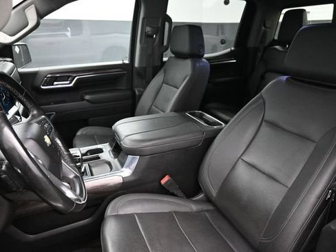 Used 2023 Chevrolet Silverado 1500 LTZ w/ LTZ Convenience Package II AWD/4WD image 16