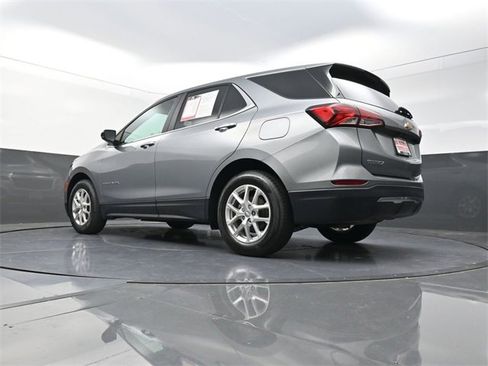 Used 2023 Chevrolet Equinox LT image 31