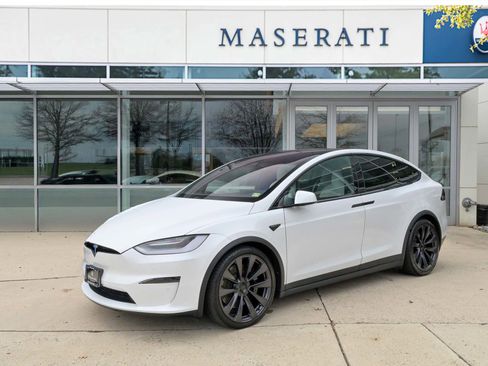 Used 2022 Tesla Model X image 1
