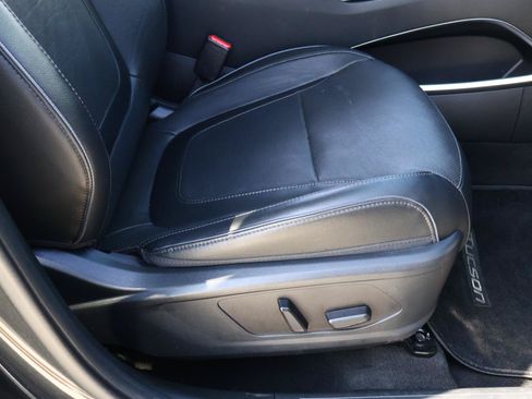 Used 2023 Hyundai Tucson Limited FWD image 19