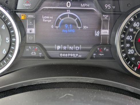 Used 2024 RAM 2500 Laramie w/ Safety Group AWD/4WD image 25
