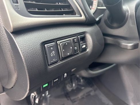 Used 2013 Nissan Sentra SV w/ Premium Pkg FWD image 43