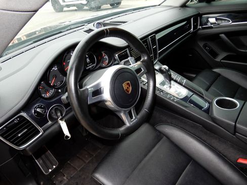 Used 2016 Porsche Panamera 4dr HB 4 image 11