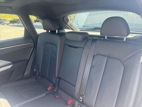 Used 2025 Audi Q3 2.0T Premium w/ Convenience Package AWD/4WD image 23