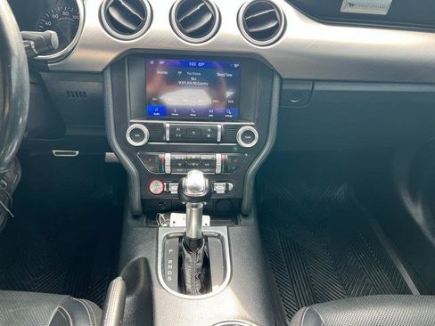 Used 2019 Ford Mustang Premium image 13