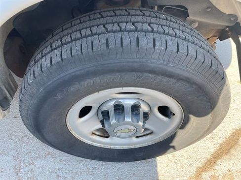 Used 2014 Chevrolet Express 3500 LT w/ LT Preferred Equipment Group RWD image 3
