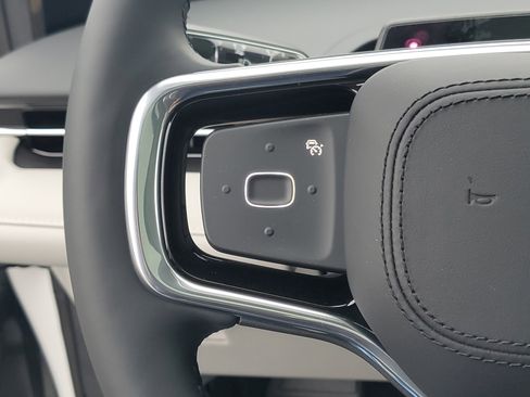 New 2026 Lincoln Nautilus Reserve w/ Jet Appearance Package image 17