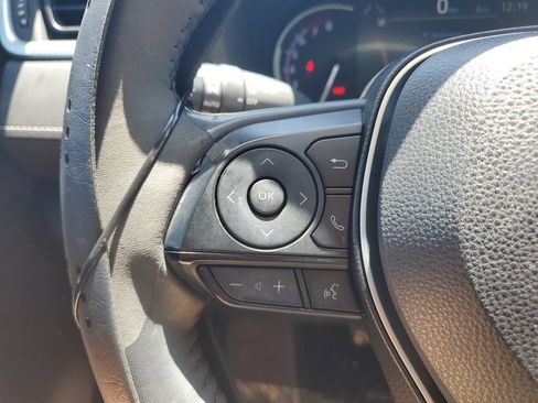 Used 2019 Toyota RAV4 Limited w/ Cold Weather Package FWD image 21