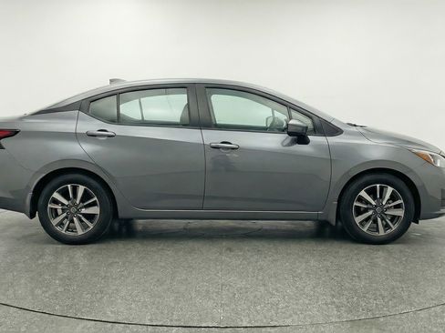 Used 2025 Nissan Versa SV image 11