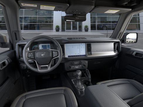 New 2025 Ford Bronco Outer Banks w/ Sasquatch Package image 27