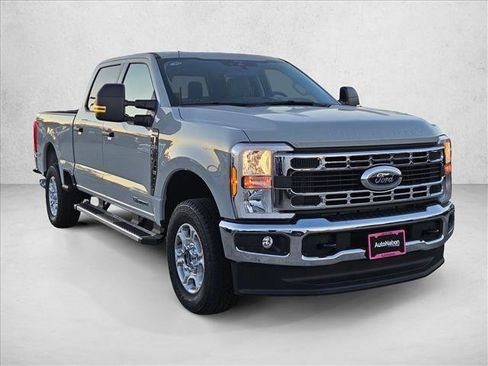 New 2026 Ford F250 XLT w/ FX4 Off-Road Package AWD/4WD image 7