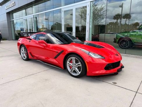 Used 2019 Chevrolet Corvette Stingray Coupe w/ 1LT RWD image 21
