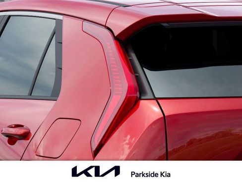 New 2026 Kia Niro LX image 11