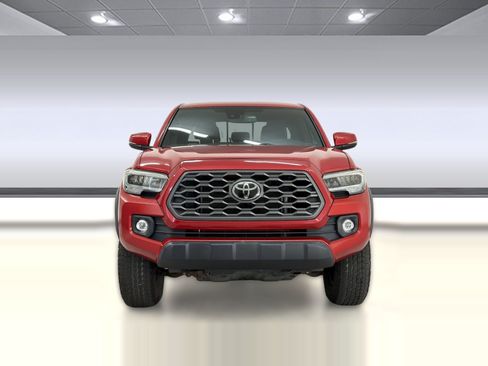 Used 2022 Toyota Tacoma TRD Off-Road w/ TRD Premium Off Road Package AWD/4WD image 6