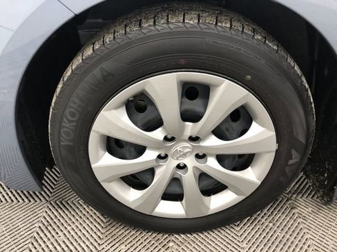 Used 2022 Toyota Corolla LE image 27