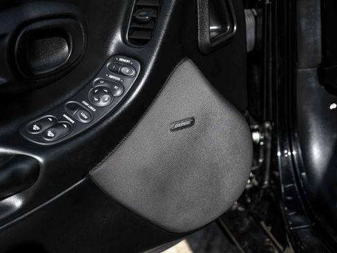 Used 2002 Chevrolet Corvette Convertible w/ Preferred Equipment Group2 image 38