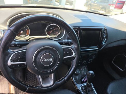 Used 2020 Jeep Compass Limited AWD/4WD image 3