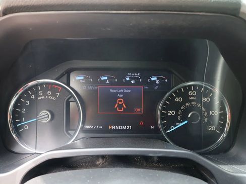 Used 2016 Ford F150 Lariat image 23