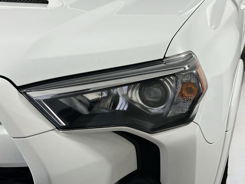 Used 2024 Toyota 4Runner TRD Off-Road Premium w/ Moonroof Package AWD/4WD image 11