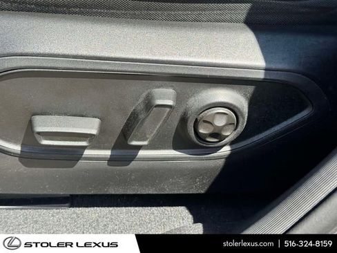 Used 2023 Jeep Grand Cherokee Limited AWD/4WD image 25