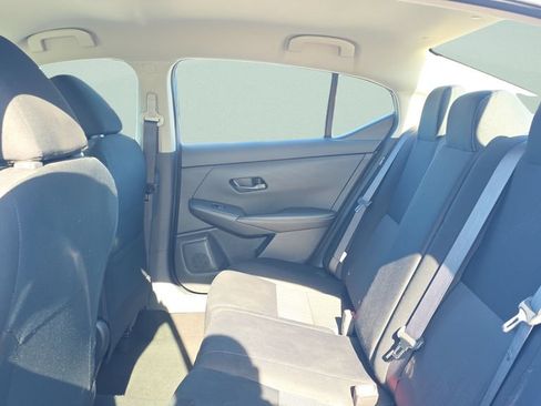 Used 2024 Nissan Sentra SV FWD image 10