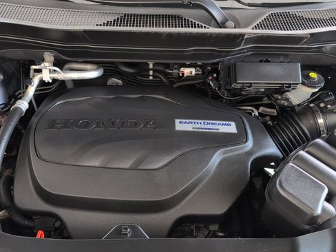 Used 2018 Honda Pilot Elite image 67