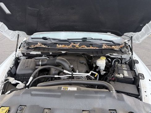 Used 2019 RAM 1500 Big Horn image 29