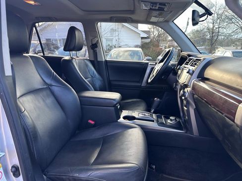 Used 2015 Toyota 4Runner Limited image 11
