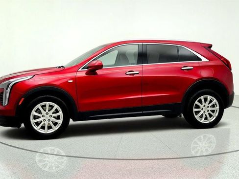 Used 2021 Cadillac XT4 Luxury w/ Cold Weather Package AWD/4WD image 8